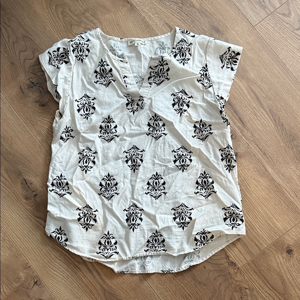 Artisan Printed V-Neck Cap Sleeve Top